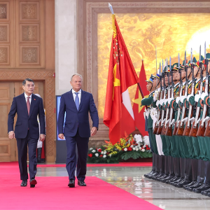 Thủ tướng Lê Minh Hưng chủ trì lễ đón Thủ tướng Cộng hòa Ba Lan Donald Tusk thăm chính thức Việt Nam - Ảnh: chinhphu.vn/Nhật Bắc