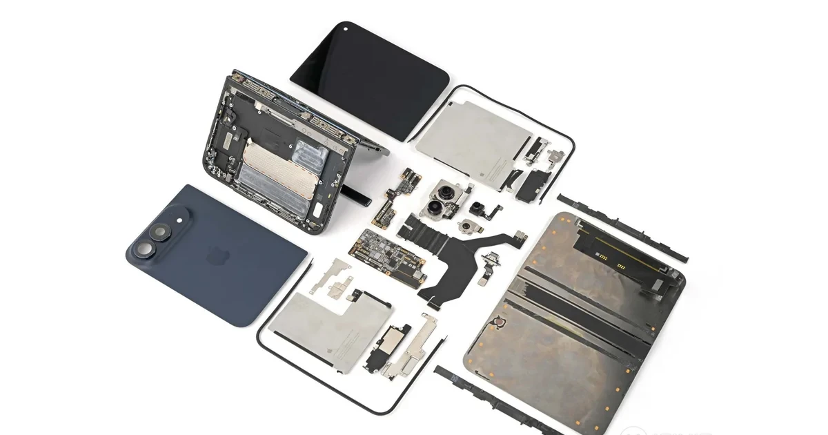 Tháo rời iPhone Duo hé lộ hai nguyên nhân có thể khiến màn hình hỏng
