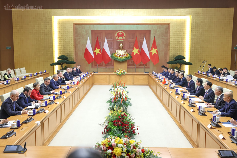 Thủ tướng Chính phủ Lê Minh Hưng hội đàm với Thủ tướng Cộng hòa Ba Lan Donald Tusk - Ảnh: chinhphu.vn/Nhật Bắc