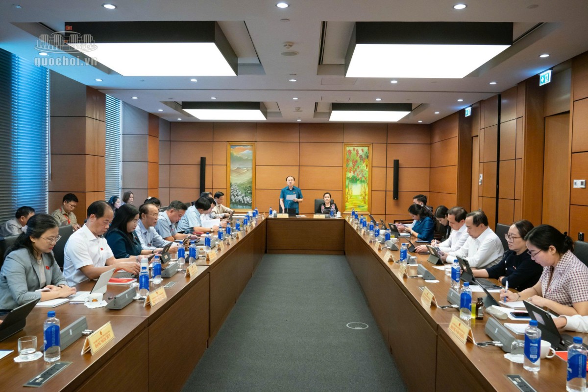 Toàn cảnh Phiên thảo luận Tổ 11 chiều 26/10. Ảnh: Quochoi.vn