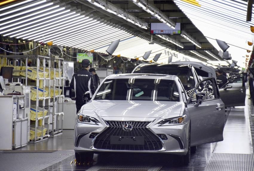 Dây chuyền sản xuất xe Lexus tại nhà máy Miyata của Toyota Motor Kyushu, tỉnh Fukuoka, Nhật Bản. Ảnh: Kyodo.