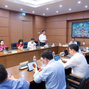 Phiên thảo luận tại Tổ 13 chiều 26/10 - Ảnh: Quochoi.vn