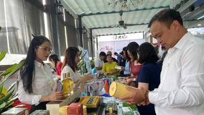 Multichannel sales seen as key to sustainable growth for Vietnamese goods