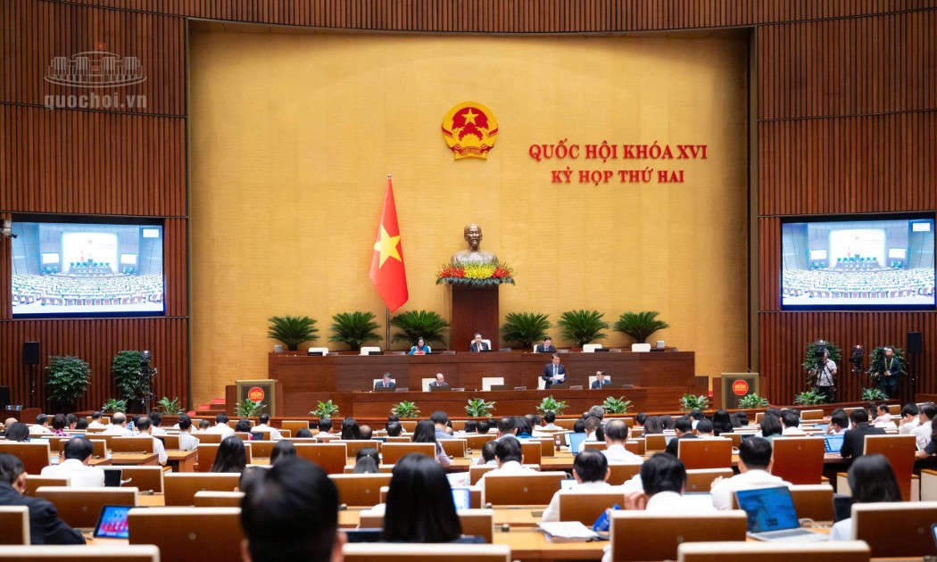 Quang cảnh phiên họp tại hội trường sáng 27/10. Ảnh: Quochoi.vn.
