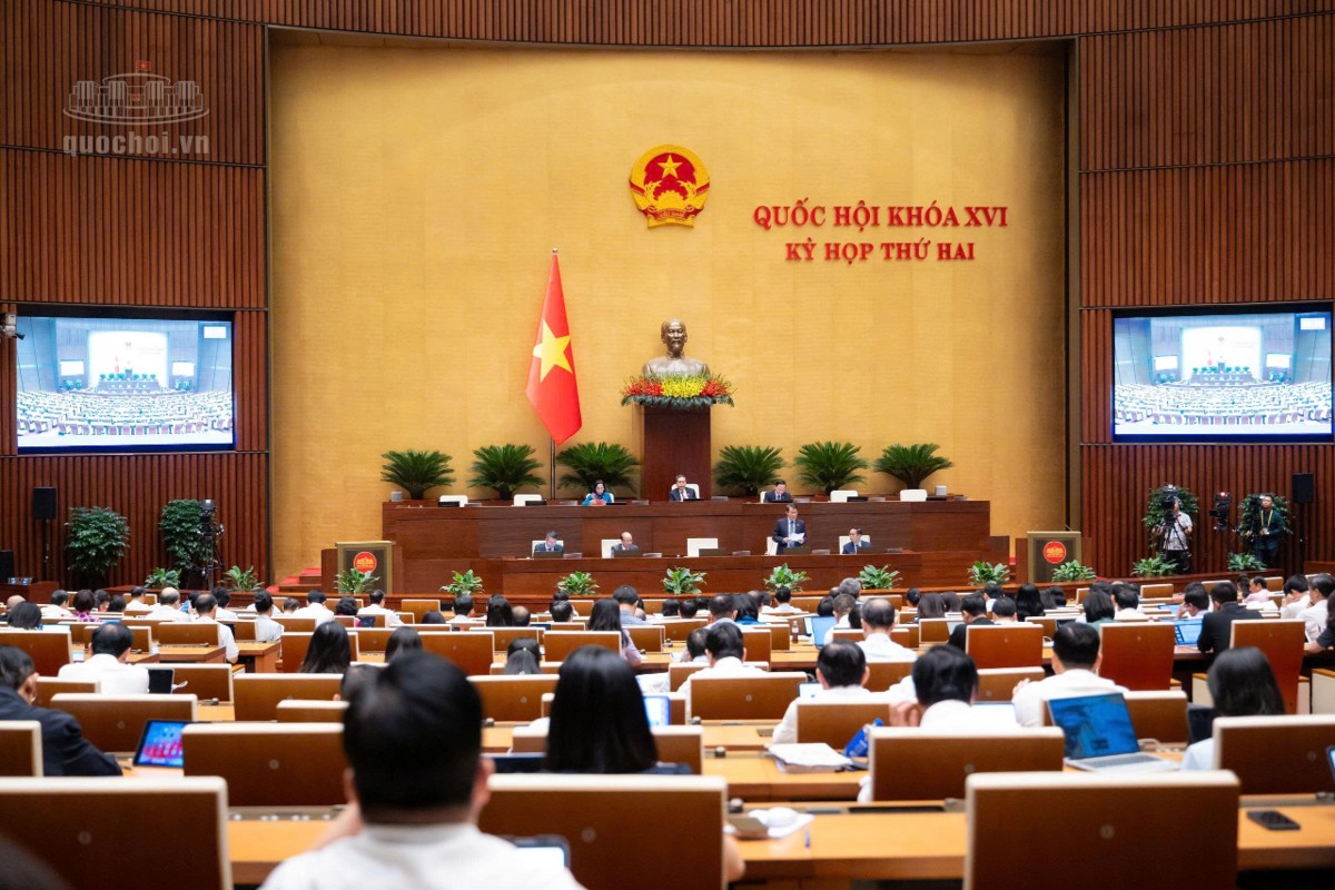 Quang cảnh phiên họp tại hội trường sáng 27/10. Ảnh: Quochoi.vn.