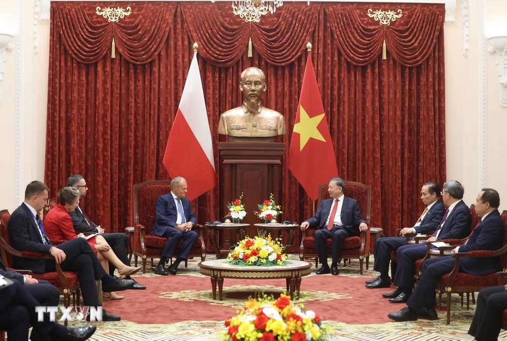 Tổng Bí thư, Chủ tịch nước Tô Lâm tiếp Thủ tướng Ba Lan Donald Tusk - Ảnh: TTXVN