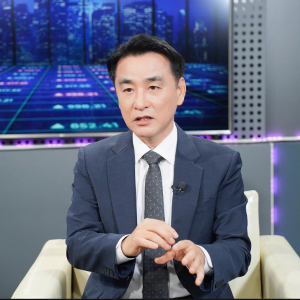 Ông Hyun DongSik, Chủ tịch HĐTV, Công ty TNHH Quản lý Quỹ KIM Việt Nam.
