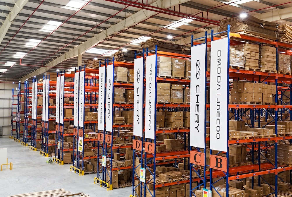 Một kho linh phụ kiện của&nbsp;Omoda & Jaecoo tại Việt Nam.