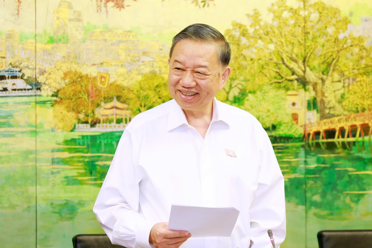 Tổng Bí thư, Chủ tịch nước Tô Lâm phát biểu tại phiên thảo luận ở Tổ 1 - Đoàn ĐBQH thành phố Hà Nội sáng 26/10. Ảnh Văn Tuyến/Quochoi.vn