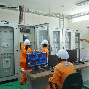 Nguồn vốn vay sẽ được sử dụng để đầu tư các hệ thống pin lưu trữ năng lượng (BESS) lắp đặt đồng bộ tại các trạm biến áp 110 kV đang có sẵn trên địa bàn miền Bắc. Ảnh: HSBC