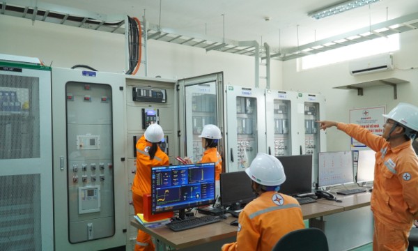 HSBC thu xếp khoản vay xanh 105 triệu USD cho EVNNPC đầu tư pin lưu trữ năng lượng