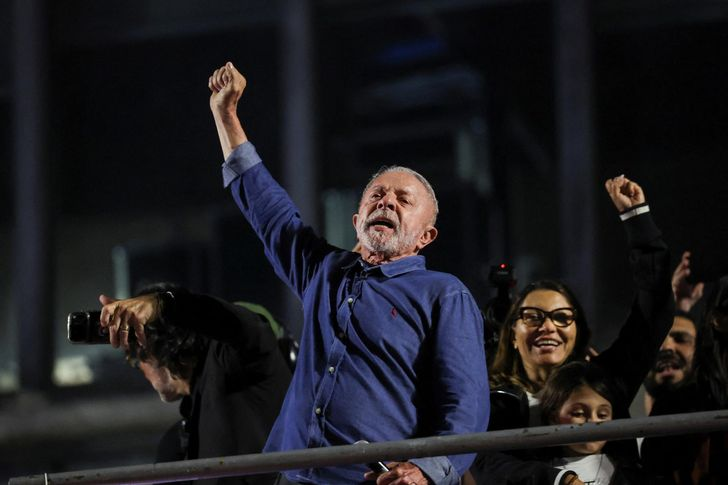 Ông Luiz Inacio Lula da Silva tái đắc cử tổng thống Brazil sau vòng bầu cử ngày 25/10 - Ảnh: Yonhap/Getty Images