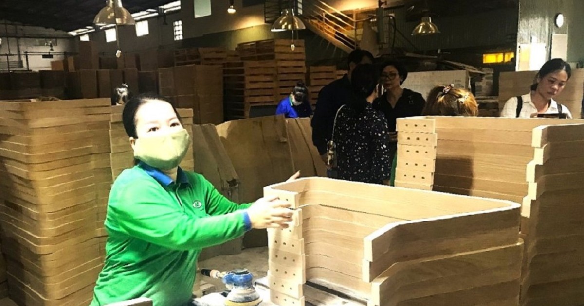 Sản phẩm xuất khẩu chủ lực trước cảnh b&aacute;o nguy cơ...