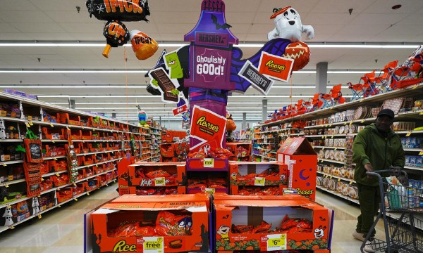 Mua sắm Halloween: Người tiêu dùng ưu tiên các mặt hàng giá thấp