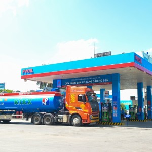 Biến động giá nhiên liệu đặt doanh nghiệp xăng dầu trước yêu cầu cân đối vốn nhập hàng, hàng tồn kho và lịch thanh toán.