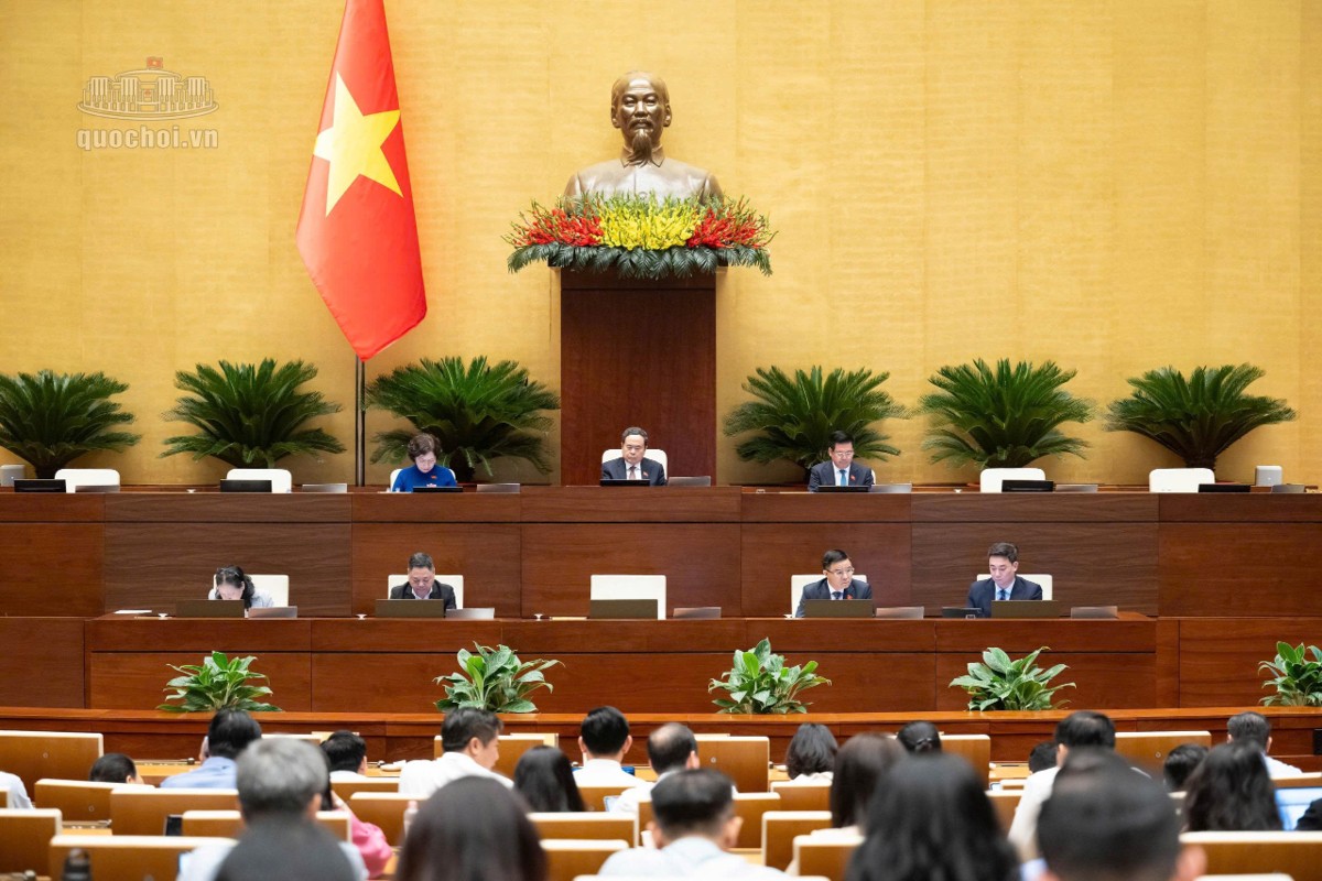 Quốc hội đã thảo luận ở hội trường về dự án Luật sửa đổi, bổ sung một số điều của Luật Thương mại. Ảnh: quochoi.vn