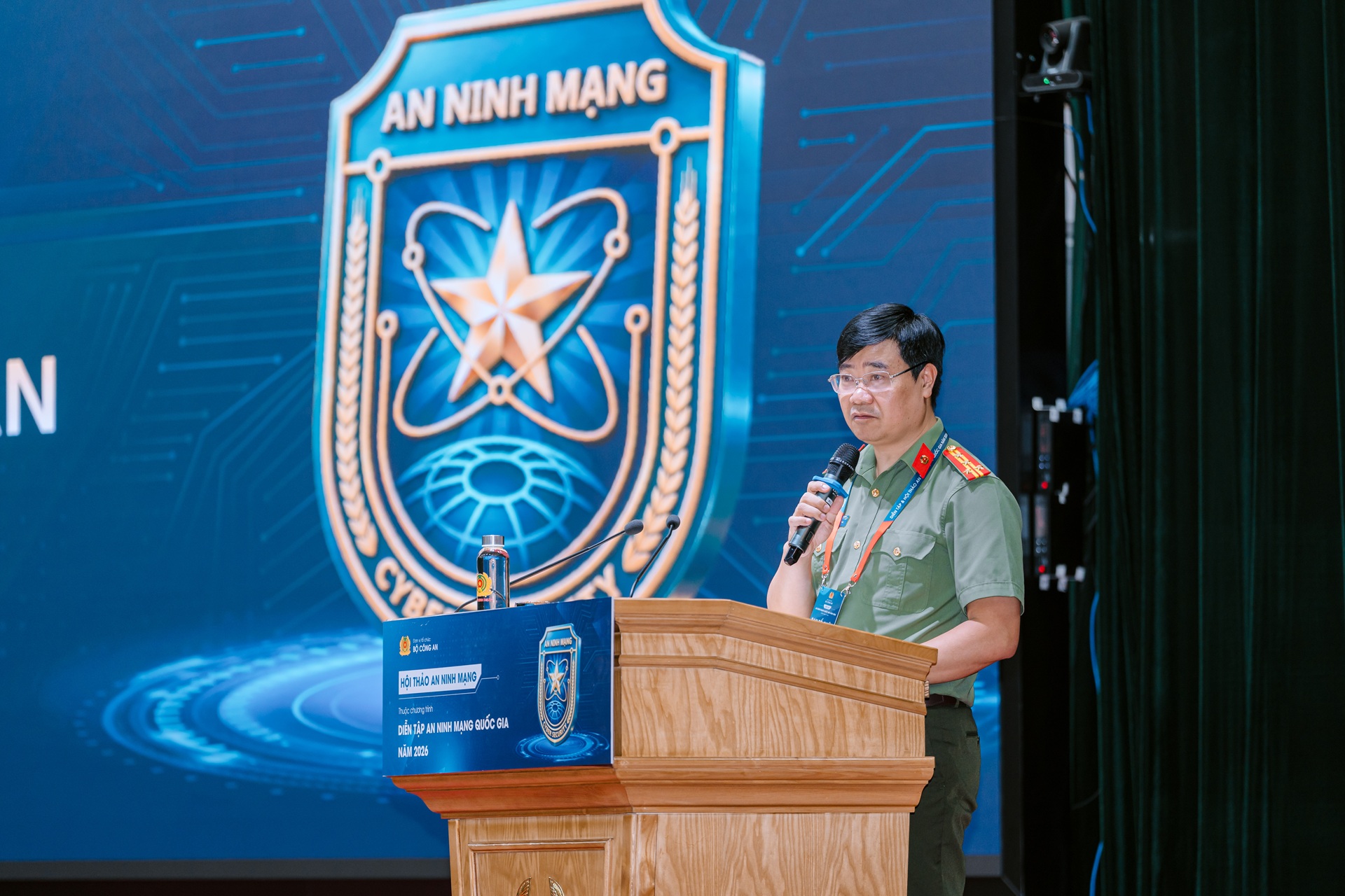 Đại tá Nguyễn Hồng Quân, Phó Cục trưởng Cục An ninh mạng. Ảnh: BTC