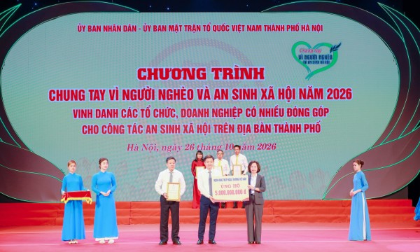 Vietcombank ủng hộ 5 tỷ đồng chung tay vì người nghèo và an sinh xã hội Thủ đô Hà Nội