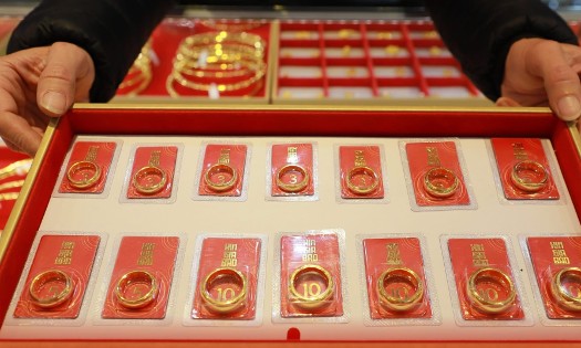 Giá vàng miếng SJC và vàng nhẫn đứng im. Ảnh: Bảo Tín Mạnh Hải