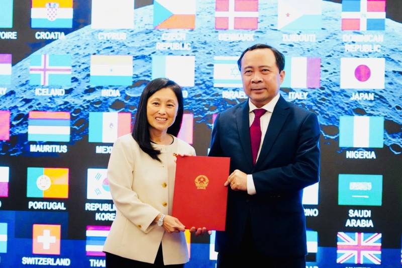 Vietnam joins Artemis accords on space exploration