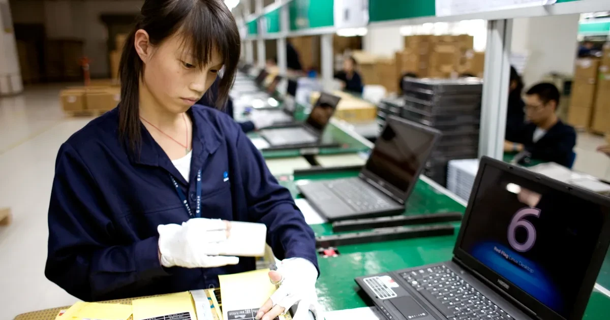 Các hãng PC lớn rục rịch quay lại sản xuất tại Trung Quốc