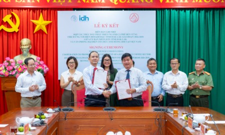 Đắk Lắk hợp tác với IDH phát triển 75.000 ha cà phê bền vững