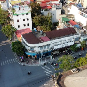Nhà đất công sản tại 84 -86 Điện Biên Phủ (phường Hồng Bàng) đang được thu hồi dự kiến sẽ dành làm quỹ nhà đất hỗ trợ, giảm tiền thuê cho 3 nhóm doanh nghiệp đủ điều kiện. Ảnh: NK.