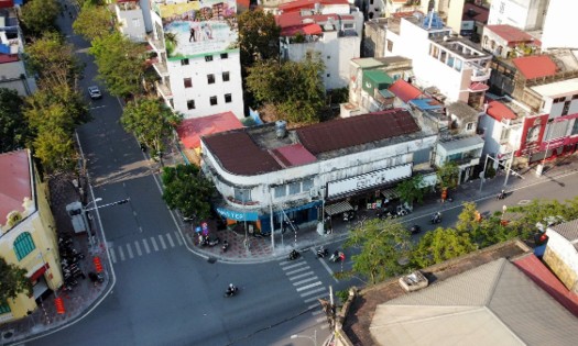 Nhà đất công sản tại 84 -86 Điện Biên Phủ (phường Hồng Bàng) đang được thu hồi dự kiến sẽ dành làm quỹ nhà đất hỗ trợ, giảm tiền thuê cho 3 nhóm doanh nghiệp đủ điều kiện. Ảnh: NK.