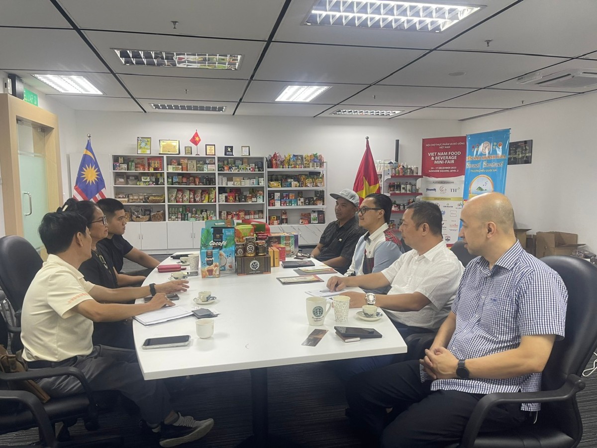 Buổi làm việc giữa Thương vụ Việt Nam tại Malaysia với đại diện Công ty Aska Jitu Enterprise. Ảnh: Thương vụ Việt Nam tại Malaysia.