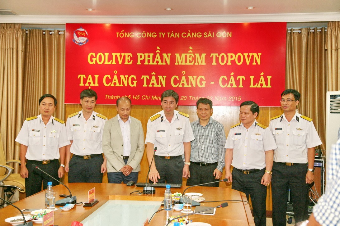 Năm 2015 với bước ngoặt phát triển, nâng cấp nền tảng số vào quản lý và điều hành tại cảng Tân Cảng – Cát Lái.