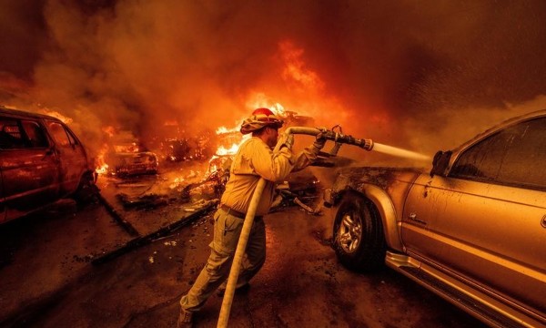 Khói cháy rừng ở Los Angeles khiến hàng triệu người phơi nhiễm kim loại nặng độc hại